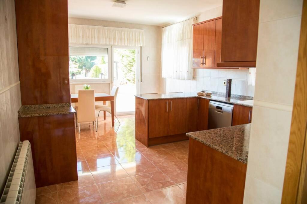 Casa Bella Con Piscina Villa Caldes De Montbui Exteriör bild
