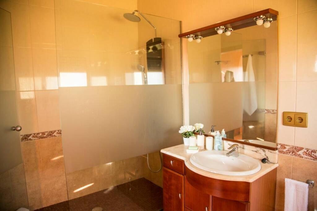 Casa Bella Con Piscina Villa Caldes De Montbui Exteriör bild